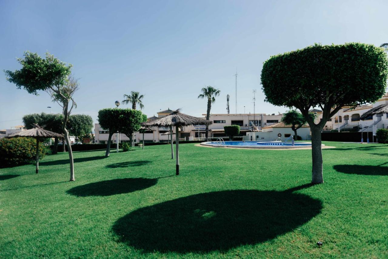Stunning 2 Bedroom Apartment With Pool View لقنت المظهر الخارجي الصورة