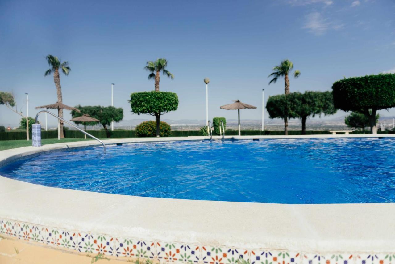 Stunning 2 Bedroom Apartment With Pool View لقنت المظهر الخارجي الصورة